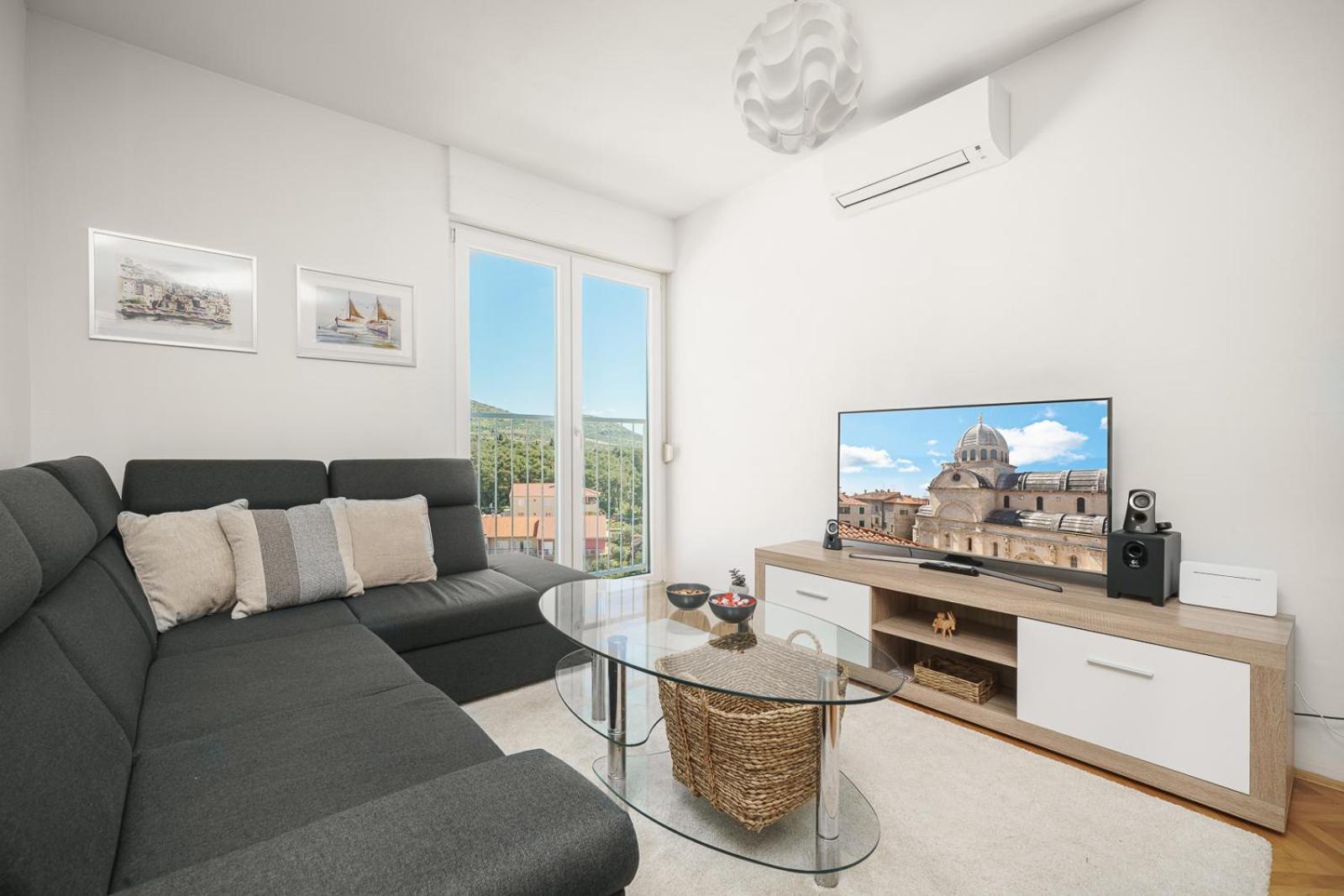 9Th Floor Apartment ชิเบนิก ภายนอก รูปภาพ